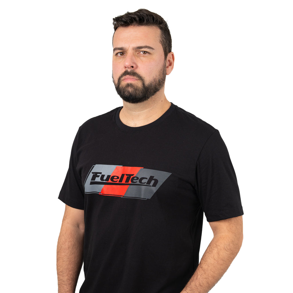 Camiseta Escala FT - modelo masculino, frente