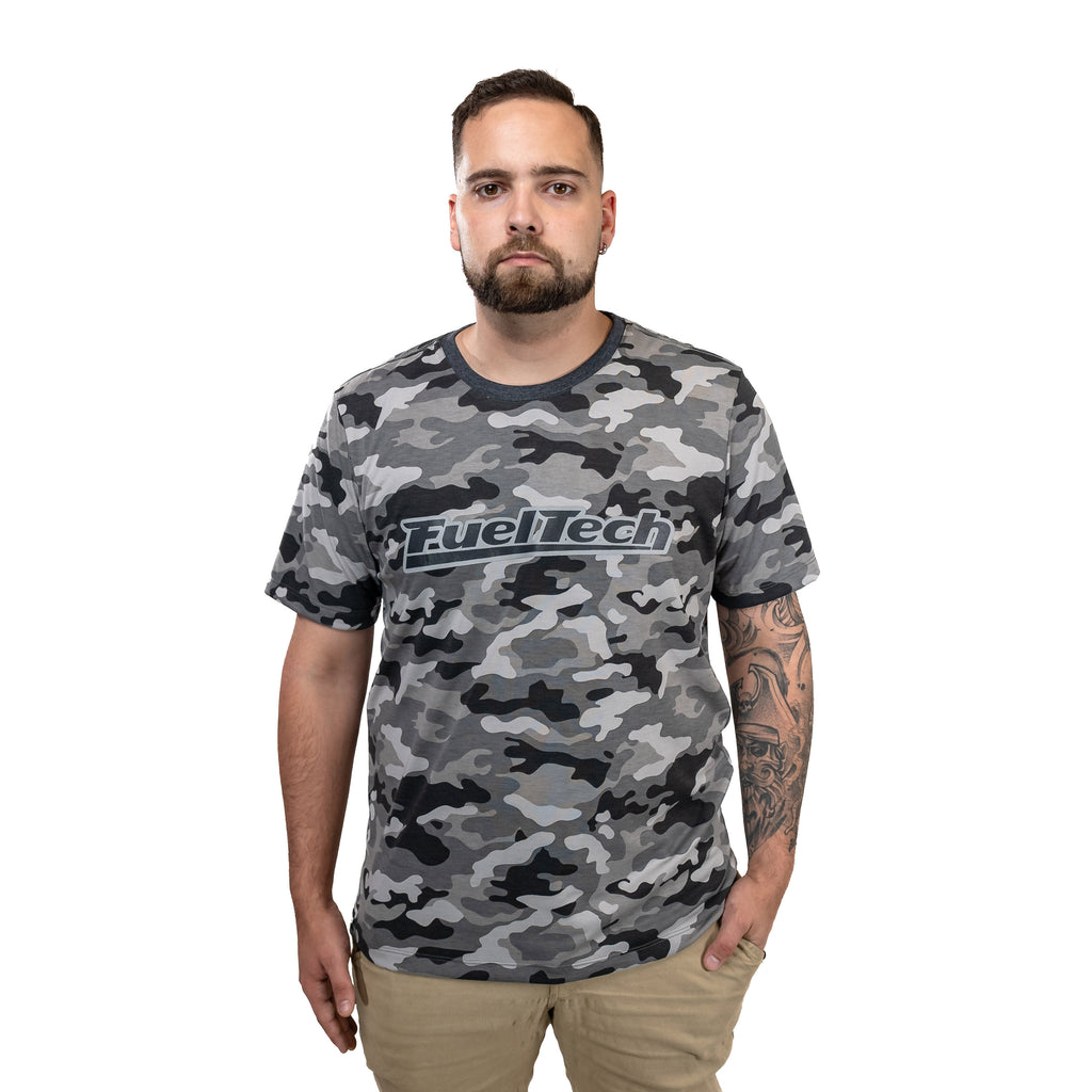 Camiseta Camuflada FT - modelo masculino frente